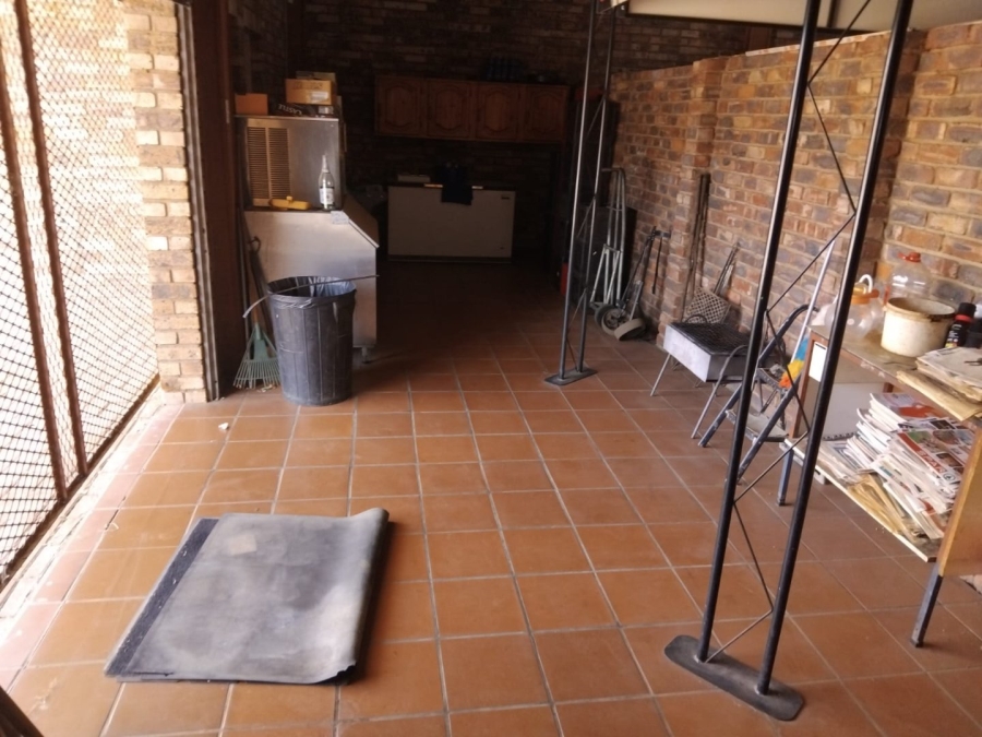Commercial Property for Sale in La Hoff North West